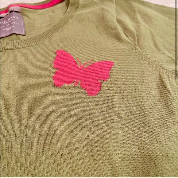 Vintage Y2K Lightweight Avocado Green Lightweight Sweater w/Butterfly Detail 1X - Picture 2 of 6
